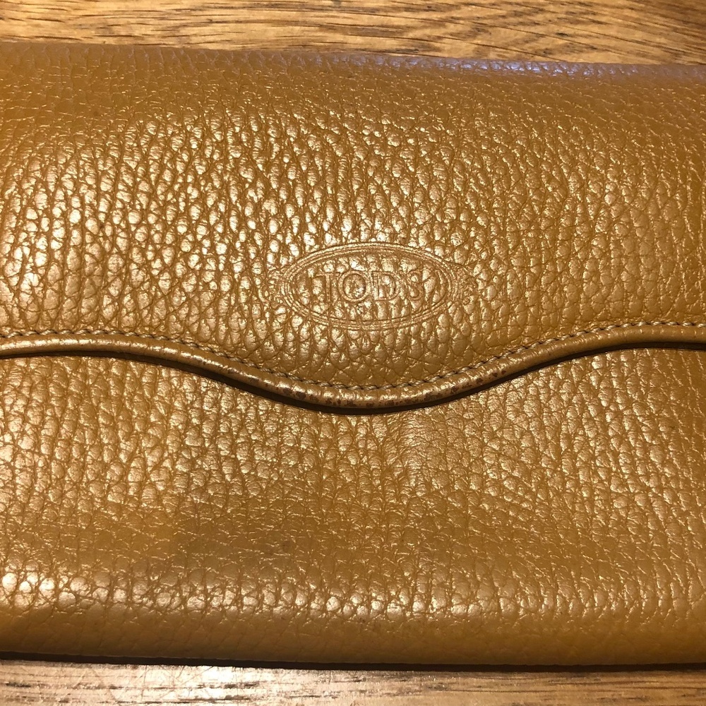 Vintage Tod leather trifold wallet